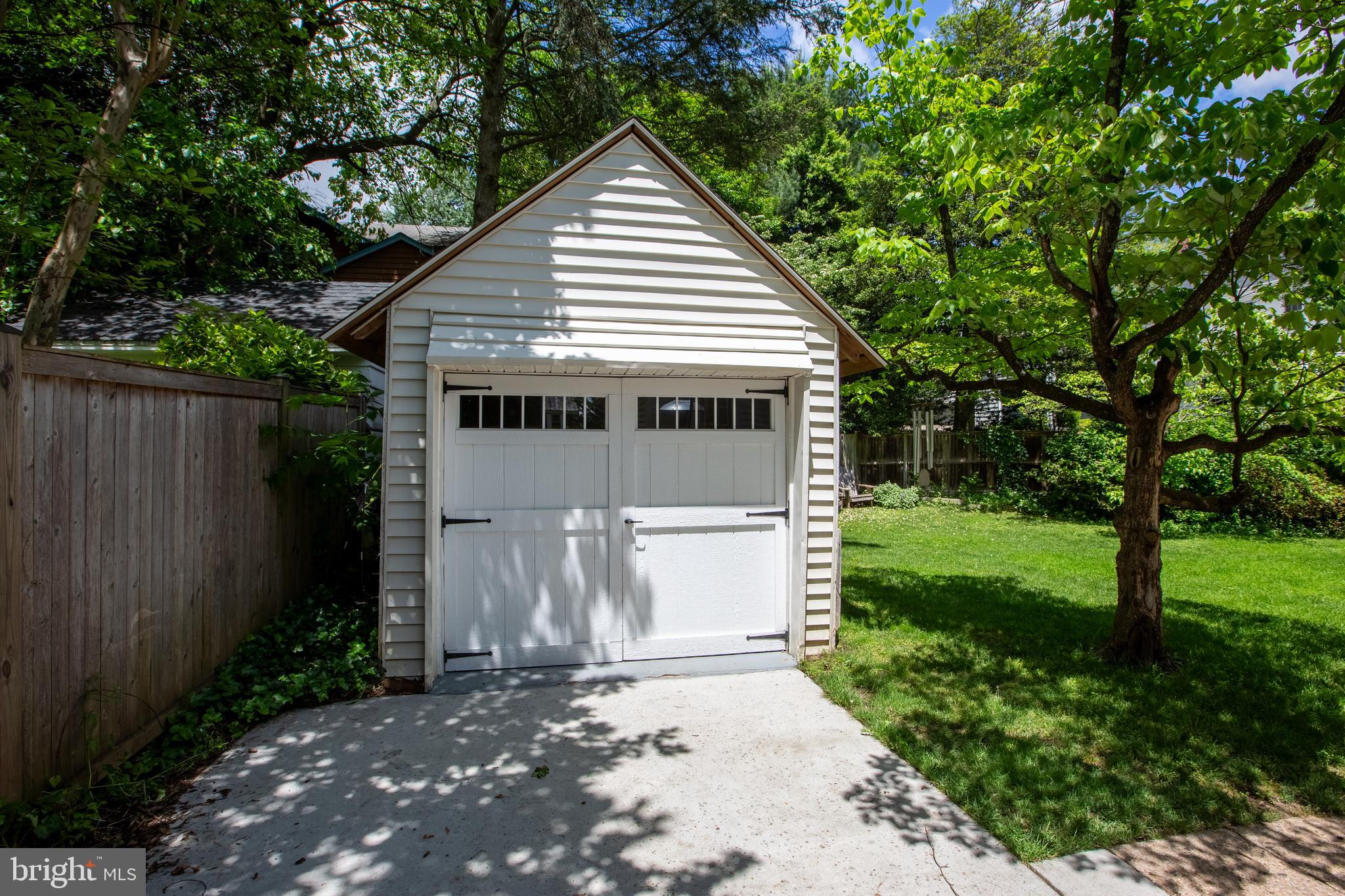 5407 Wilson Ln