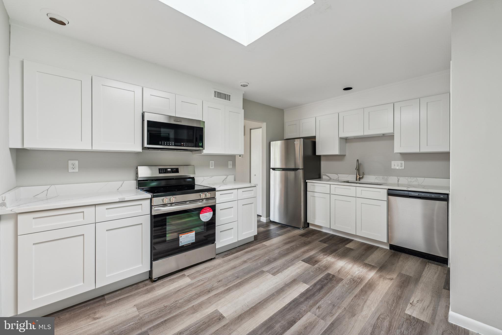 9109 Rosemont Dr