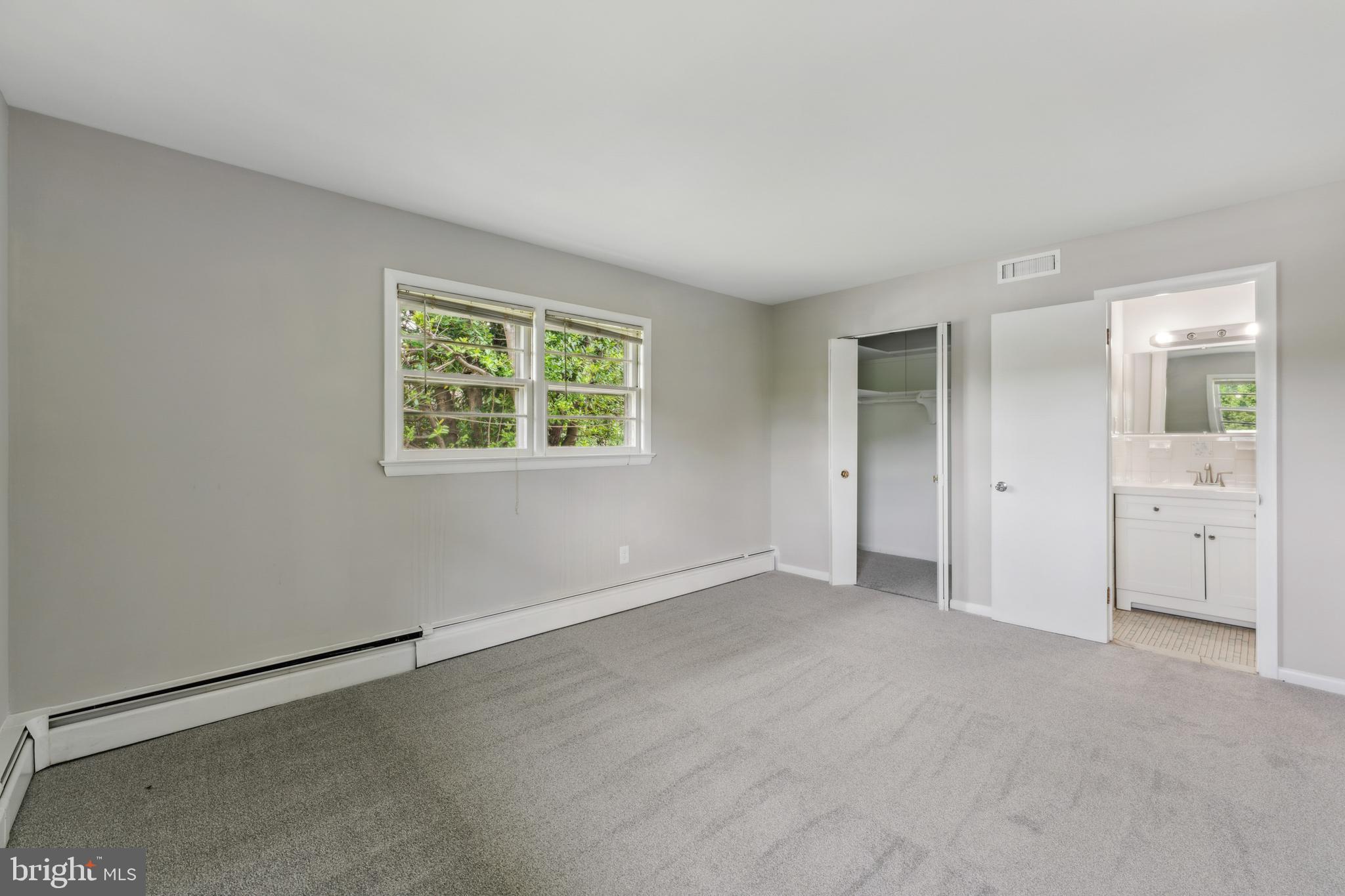 9109 Rosemont Dr