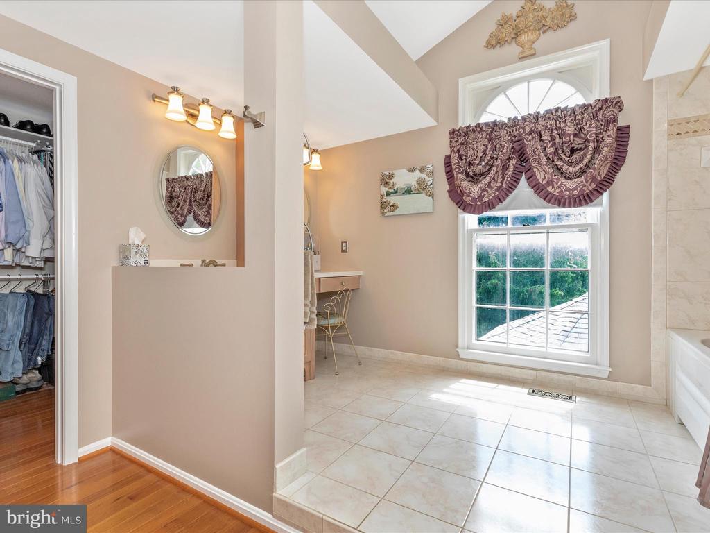20514 Beaver Ridge Rd