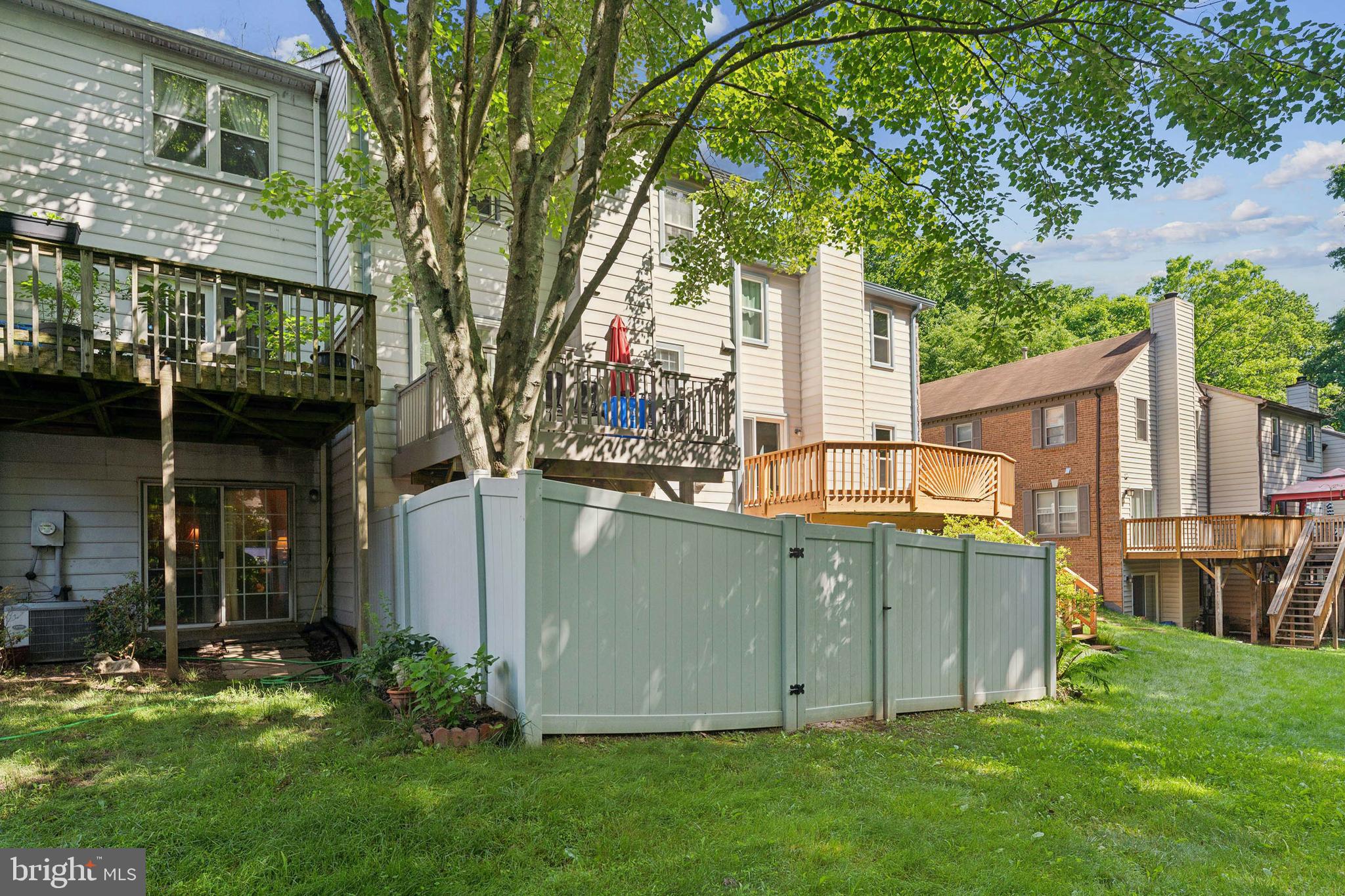 1507 Ivystone Ct