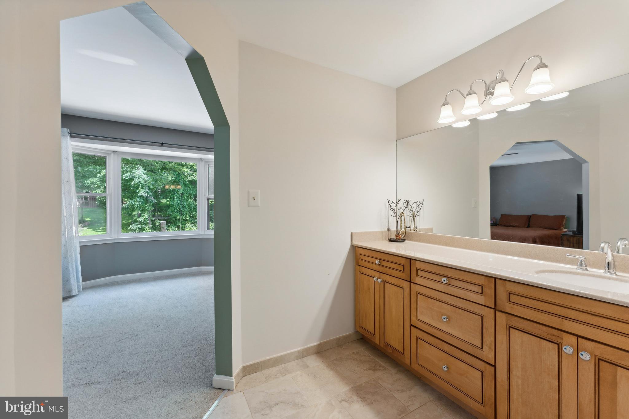 1507 Ivystone Ct