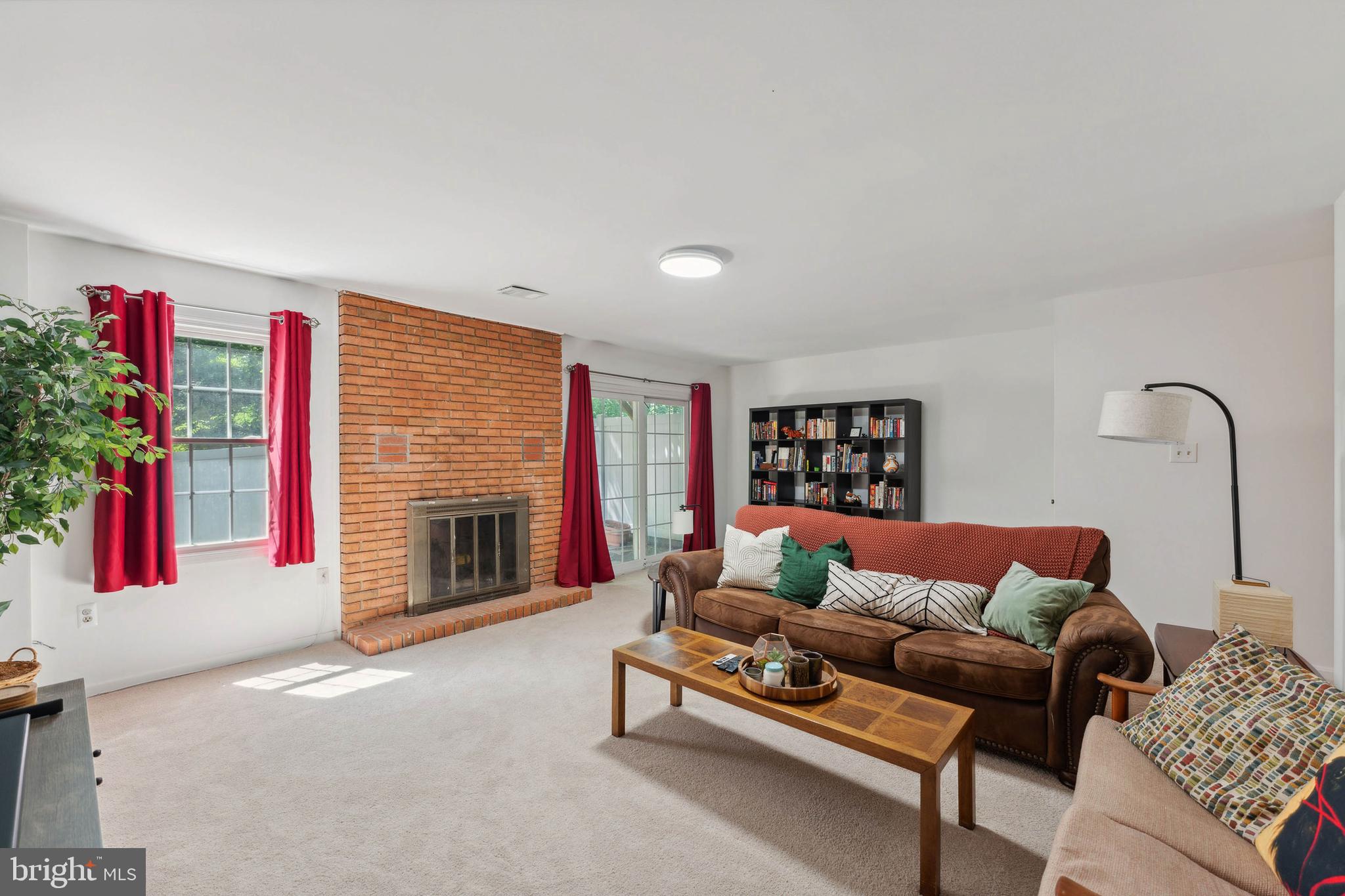 1507 Ivystone Ct