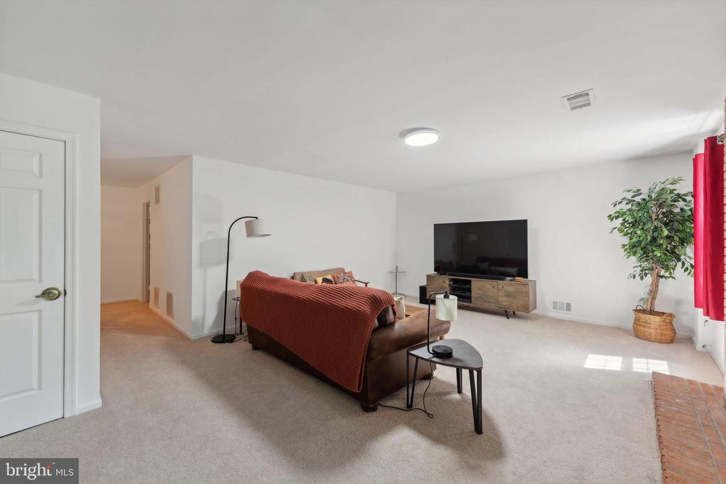 1507 Ivystone Ct