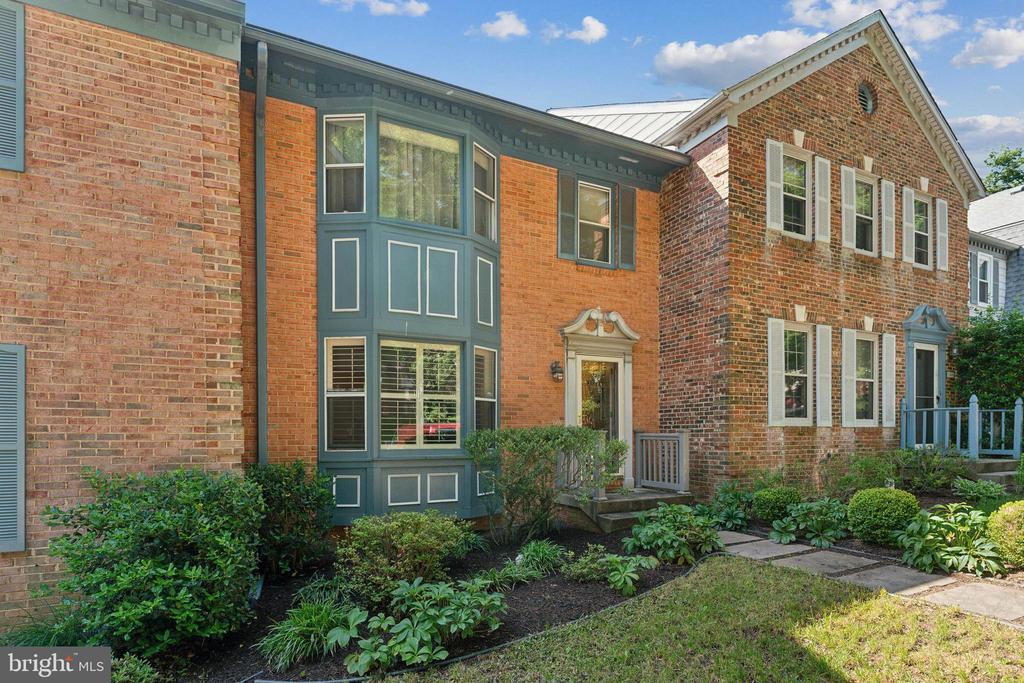 1507 Ivystone Ct