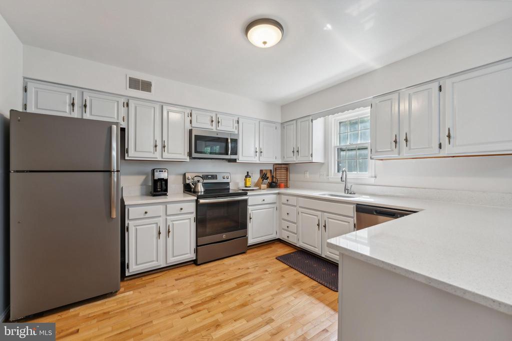 1507 Ivystone Ct
