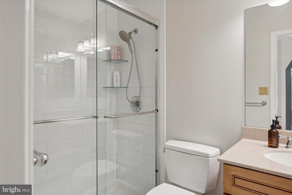 1507 Ivystone Ct