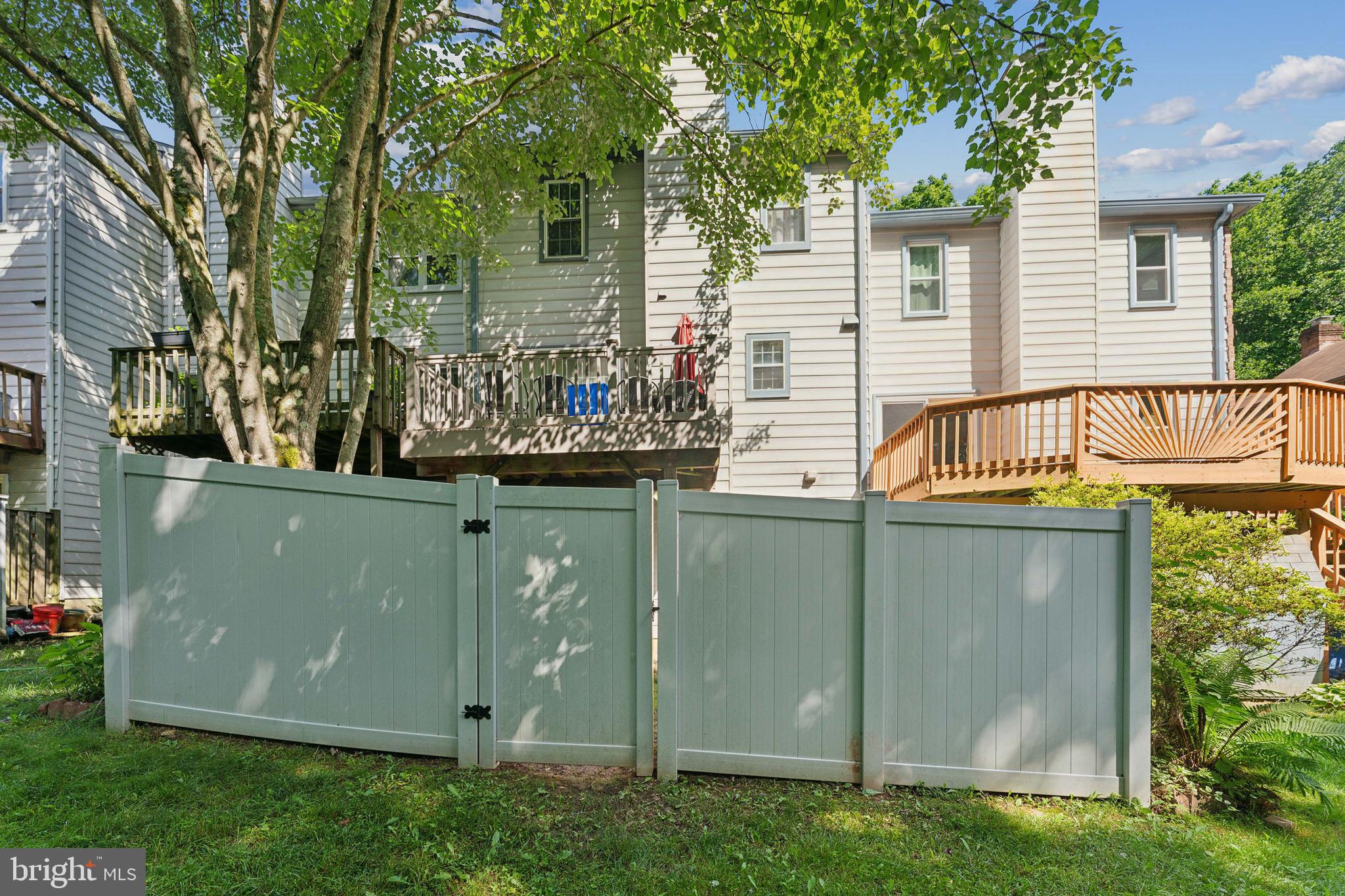 1507 Ivystone Ct