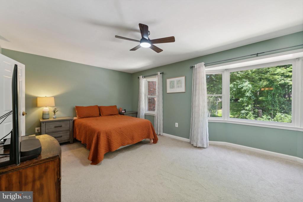 1507 Ivystone Ct