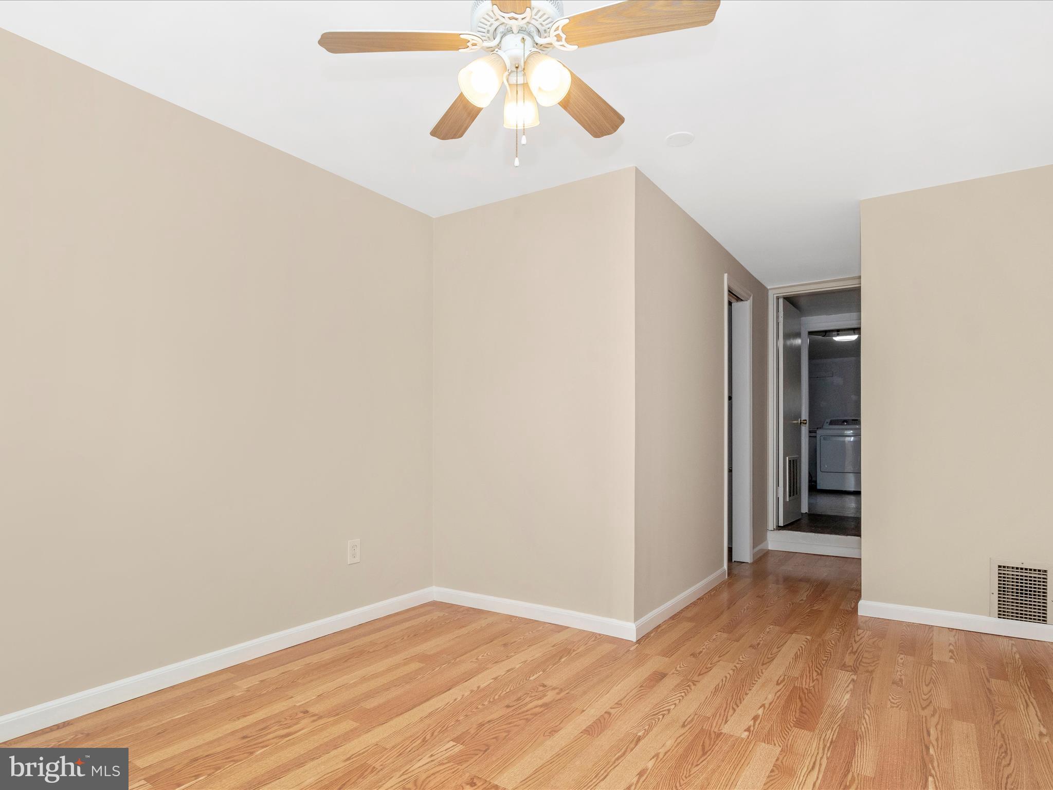 13418 Parkland Dr