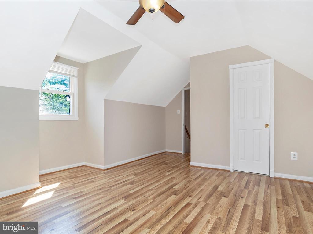 13418 Parkland Dr