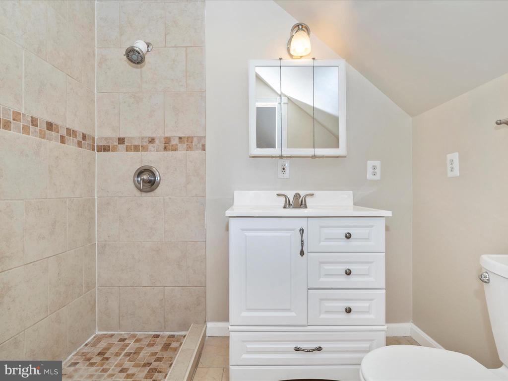 13418 Parkland Dr
