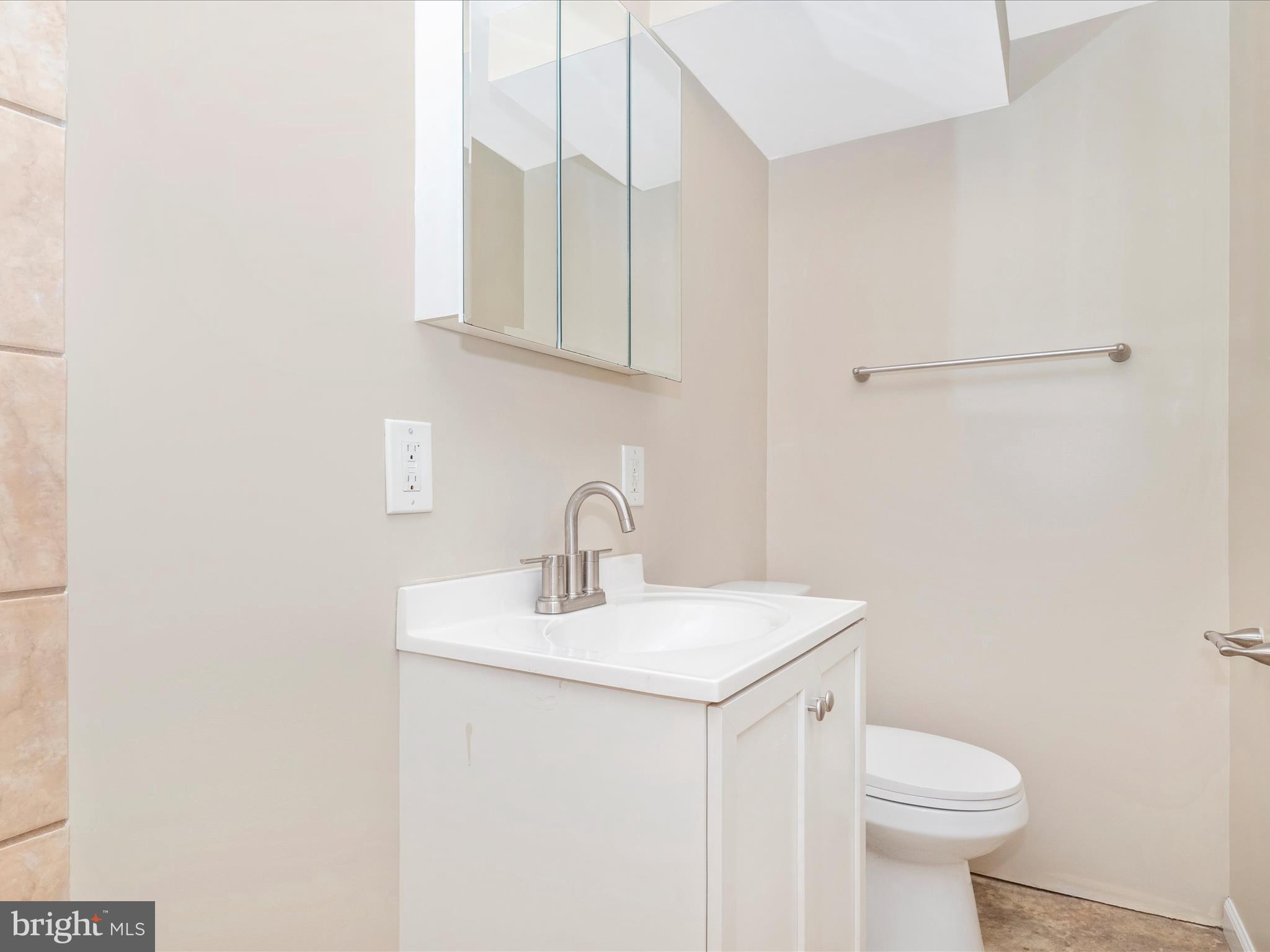 13418 Parkland Dr