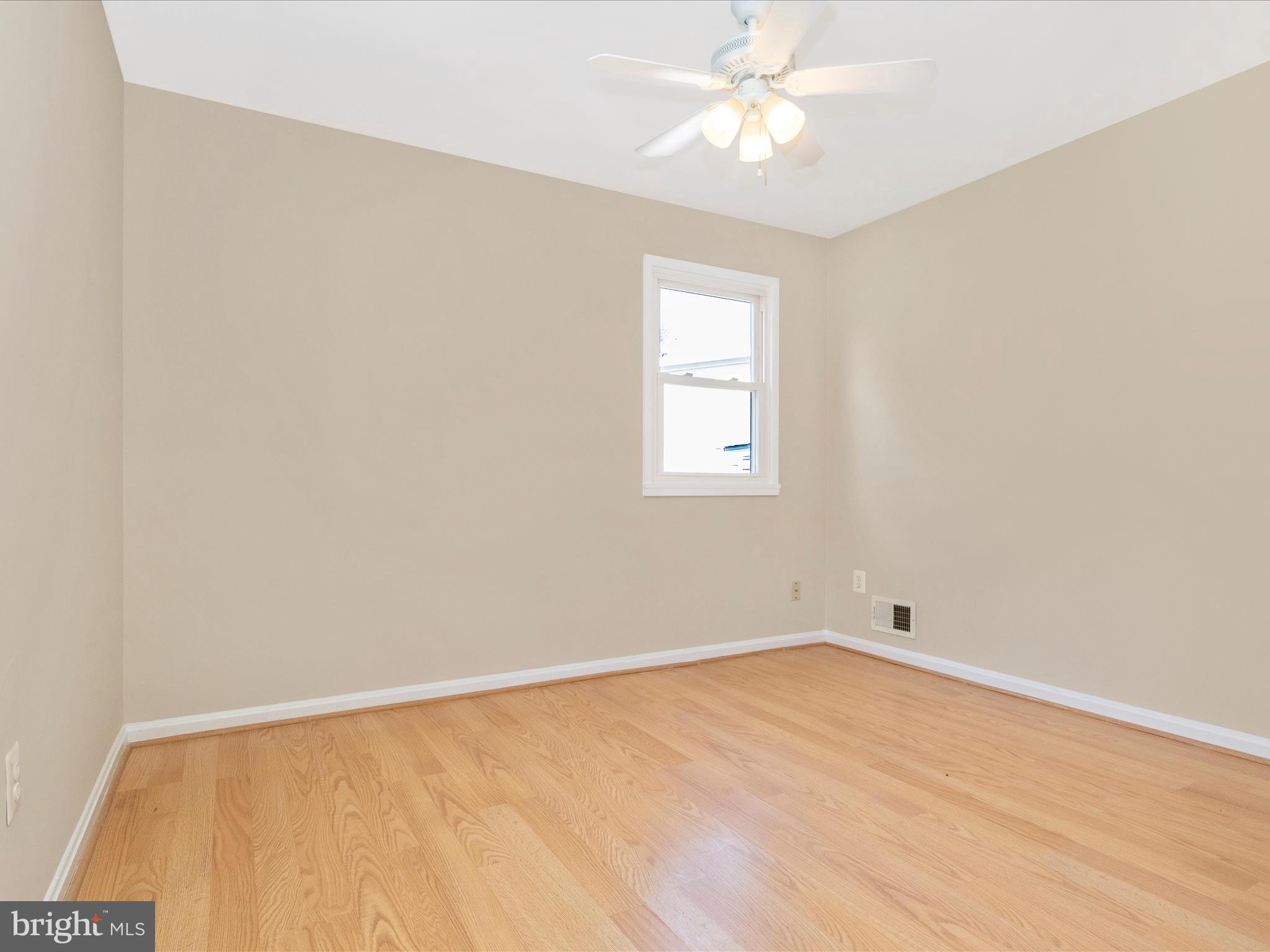 13418 Parkland Dr