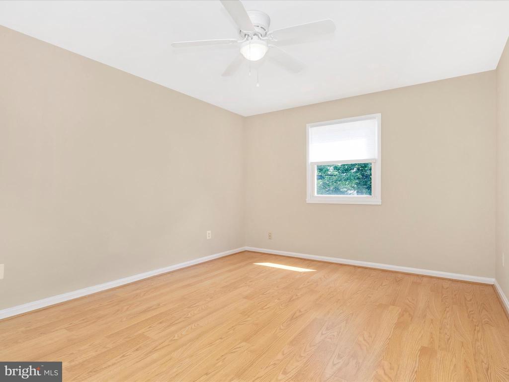 13418 Parkland Dr
