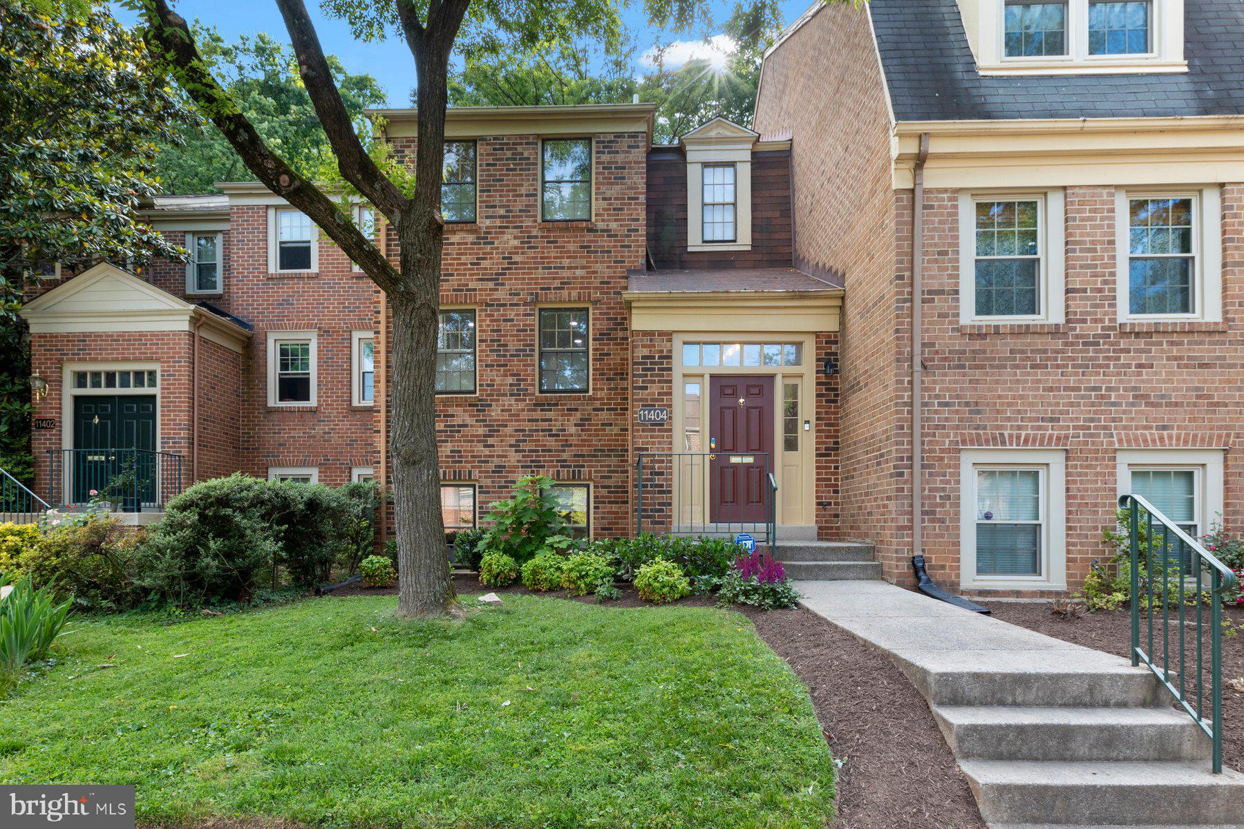 11404 Dorchester Ln