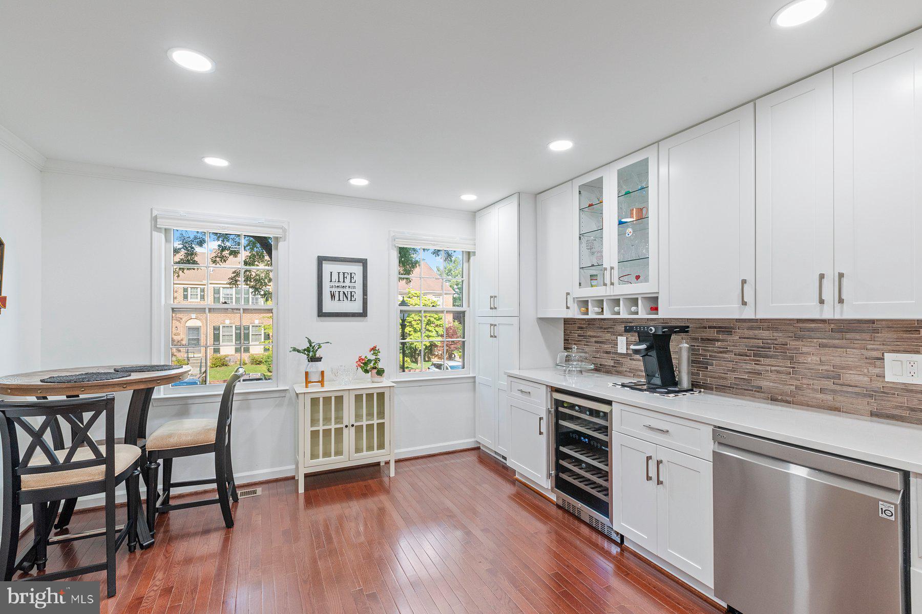 11404 Dorchester Ln