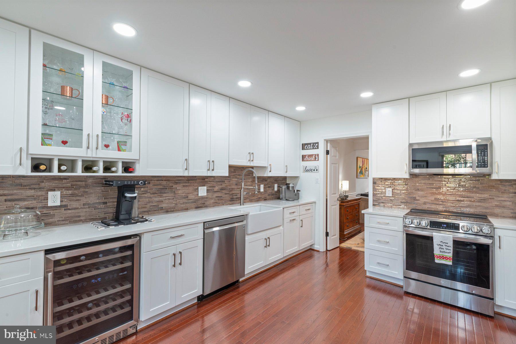 11404 Dorchester Ln
