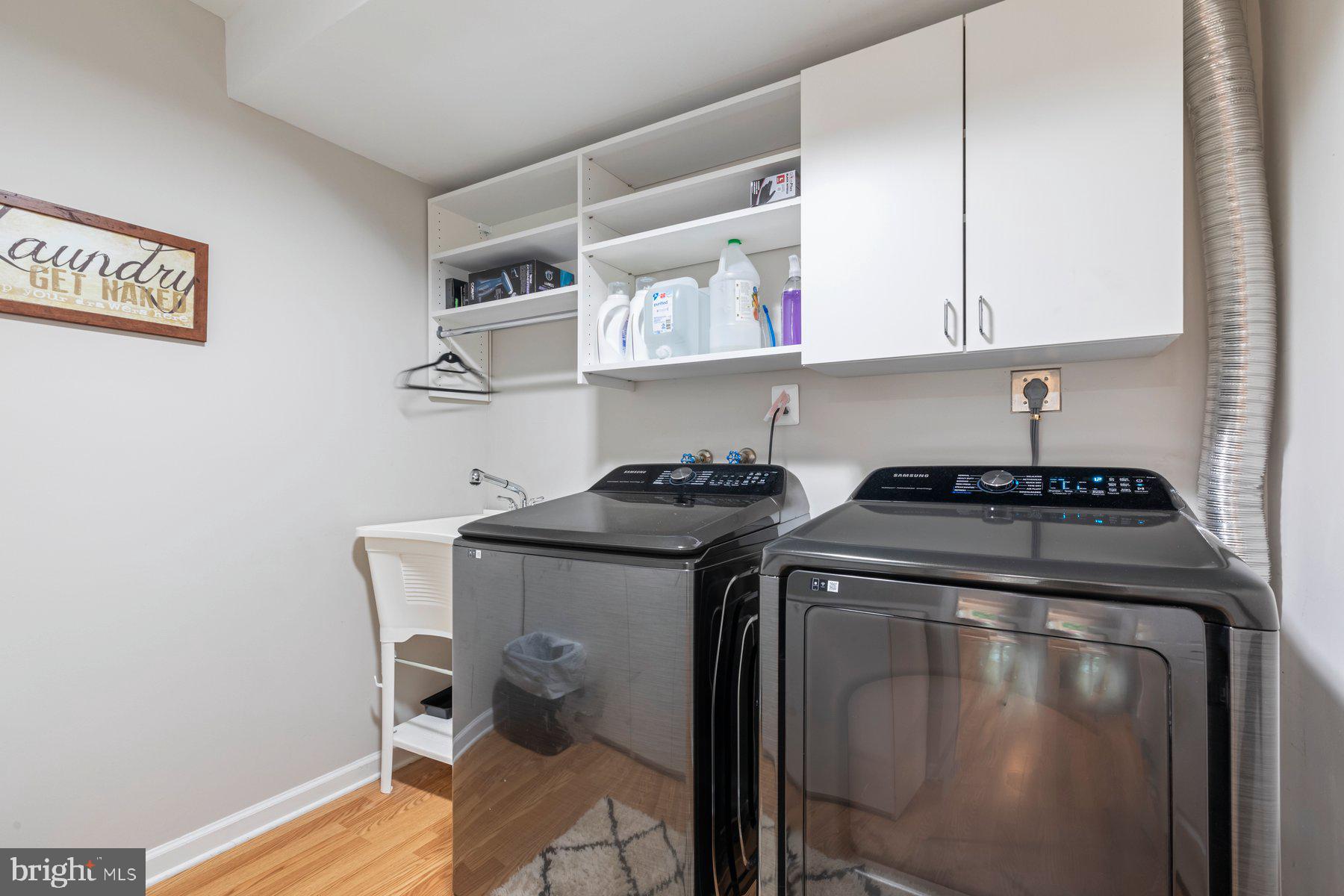 11404 Dorchester Ln