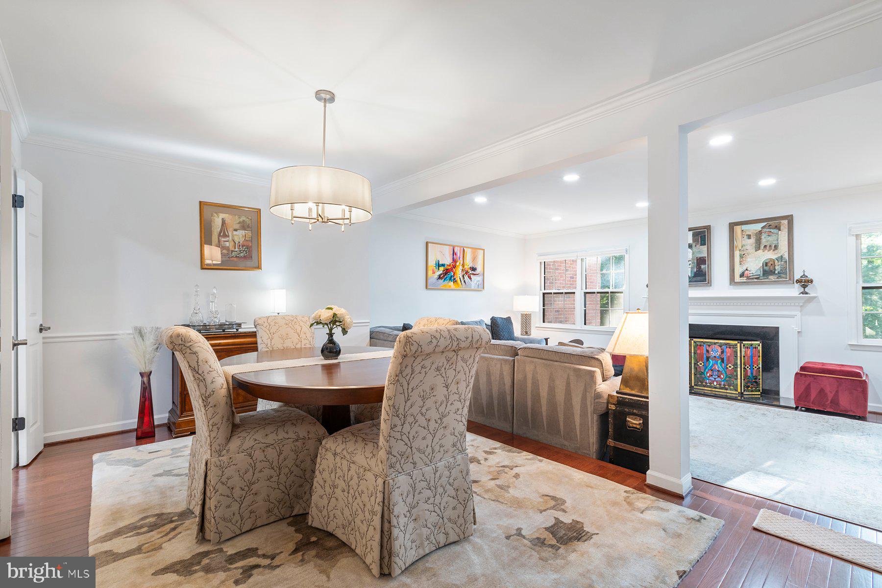 11404 Dorchester Ln