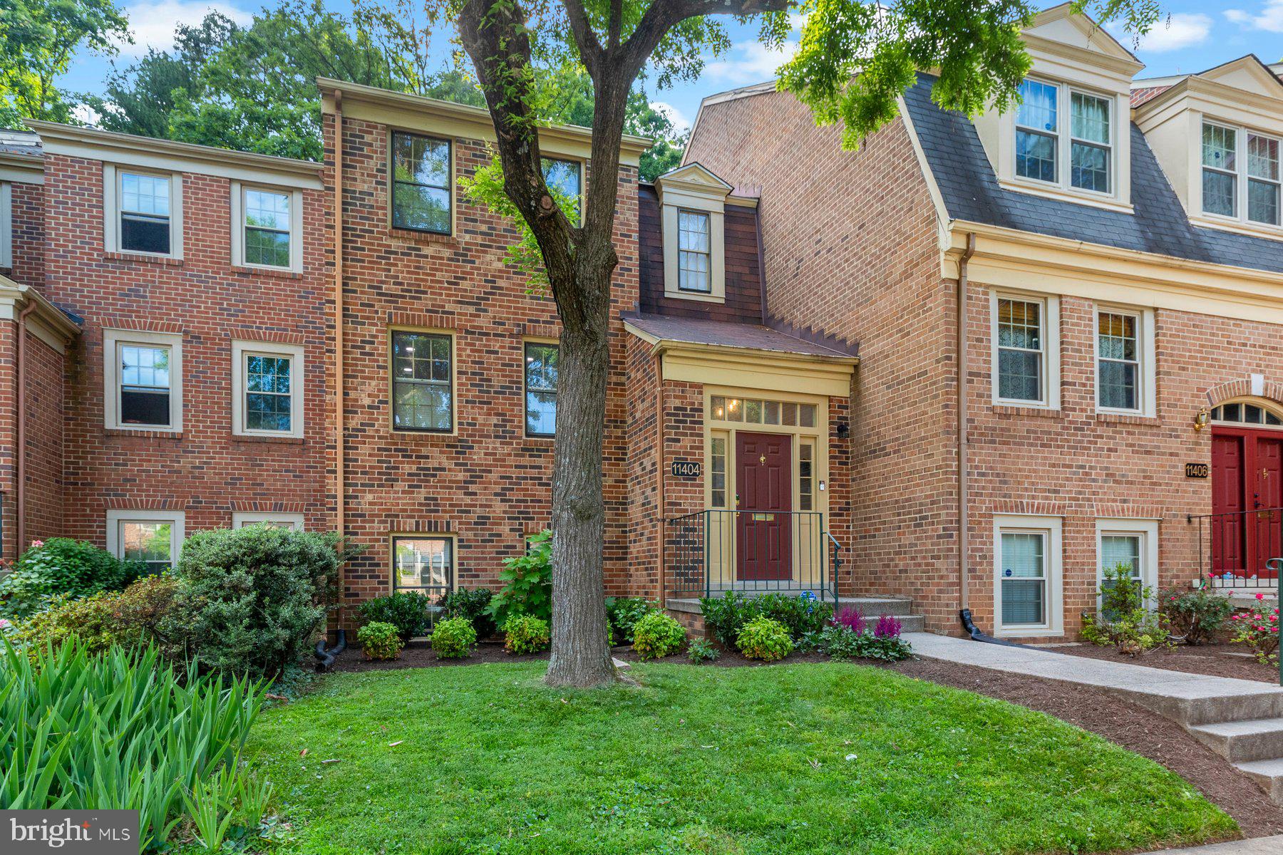 11404 Dorchester Ln