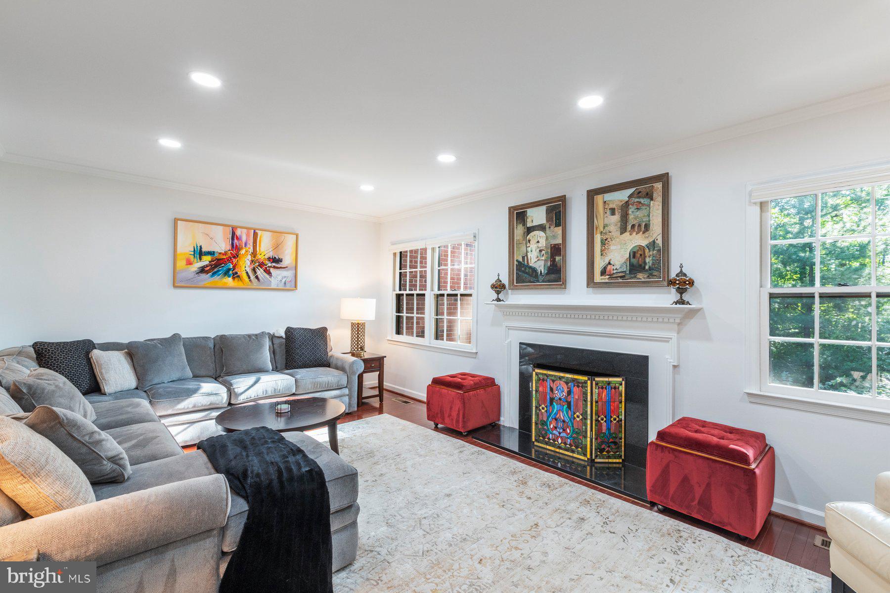 11404 Dorchester Ln