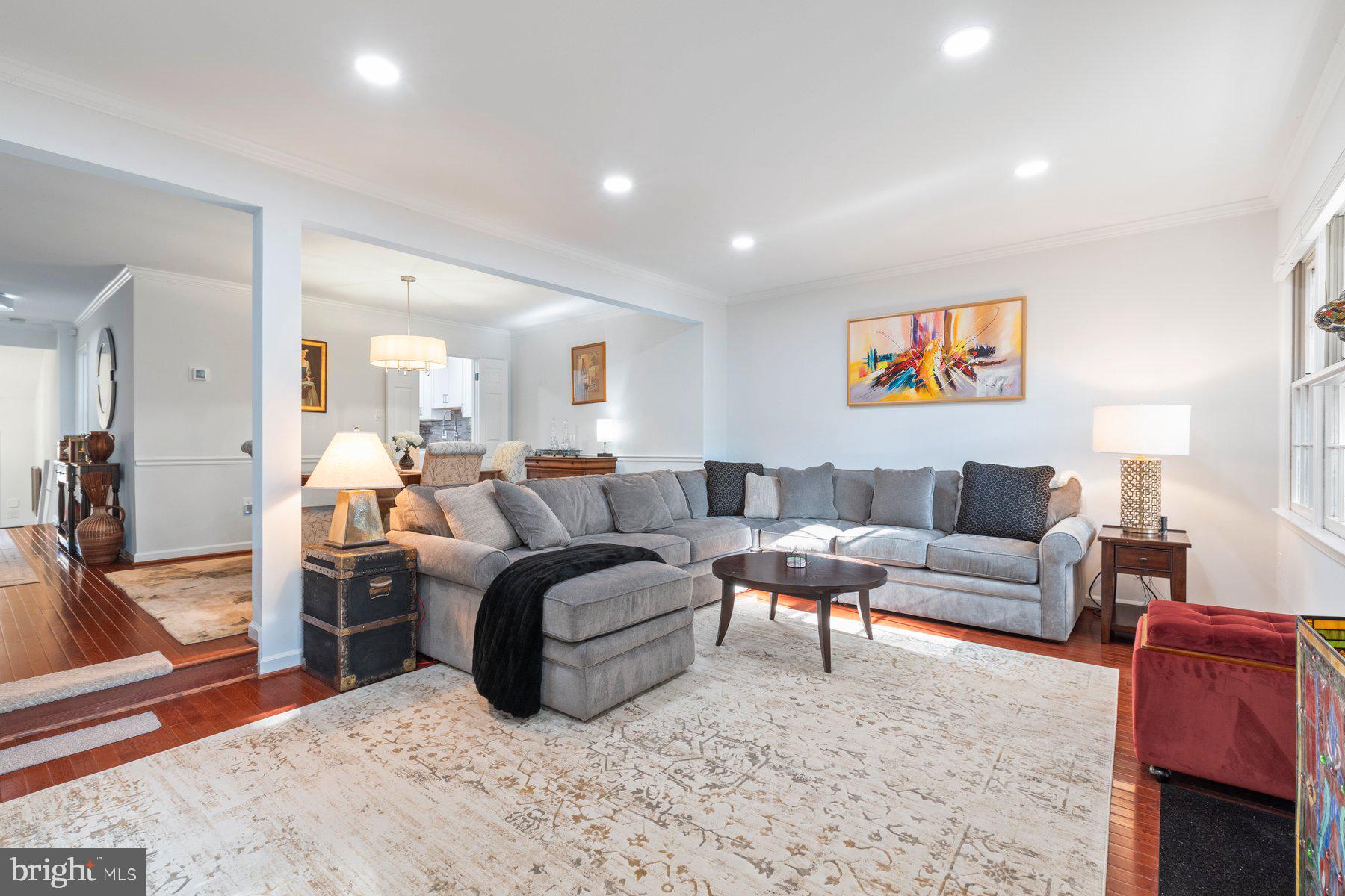 11404 Dorchester Ln