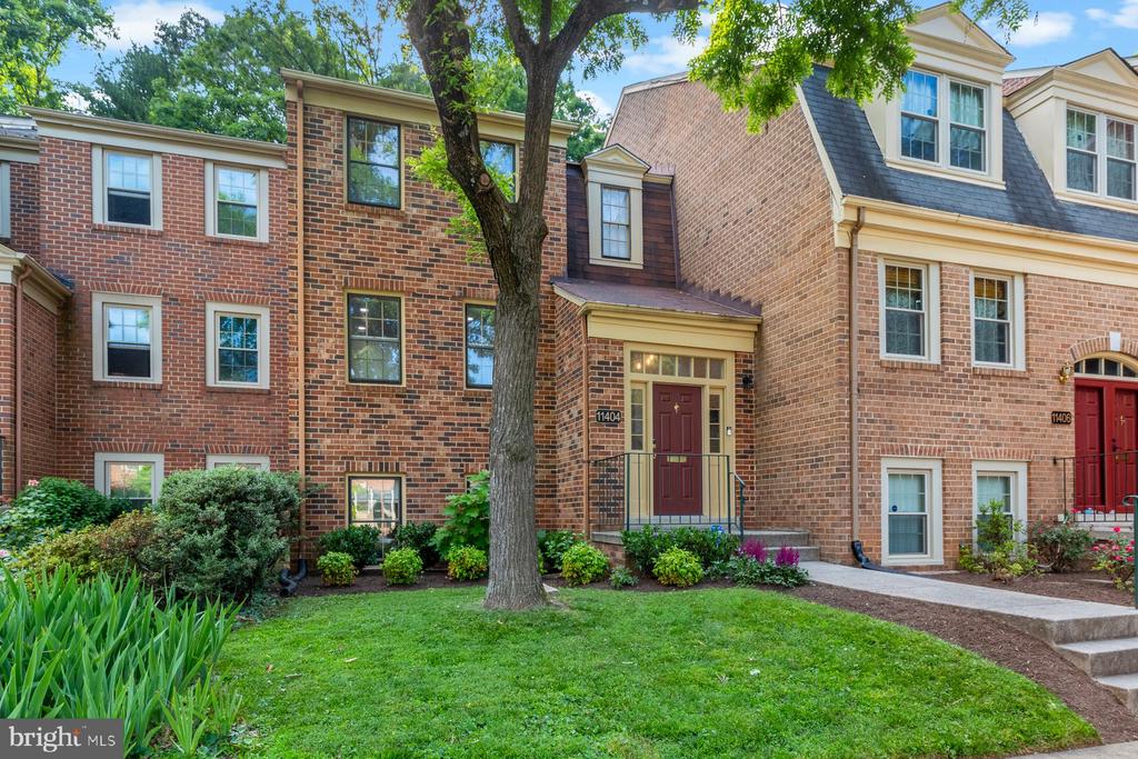 11404 Dorchester Ln