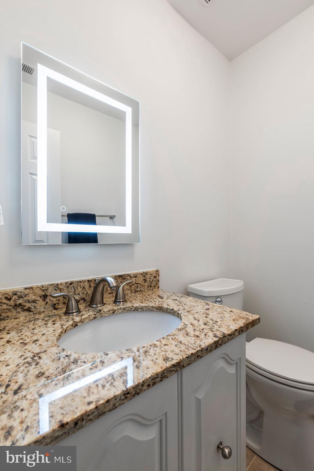 11404 Dorchester Ln