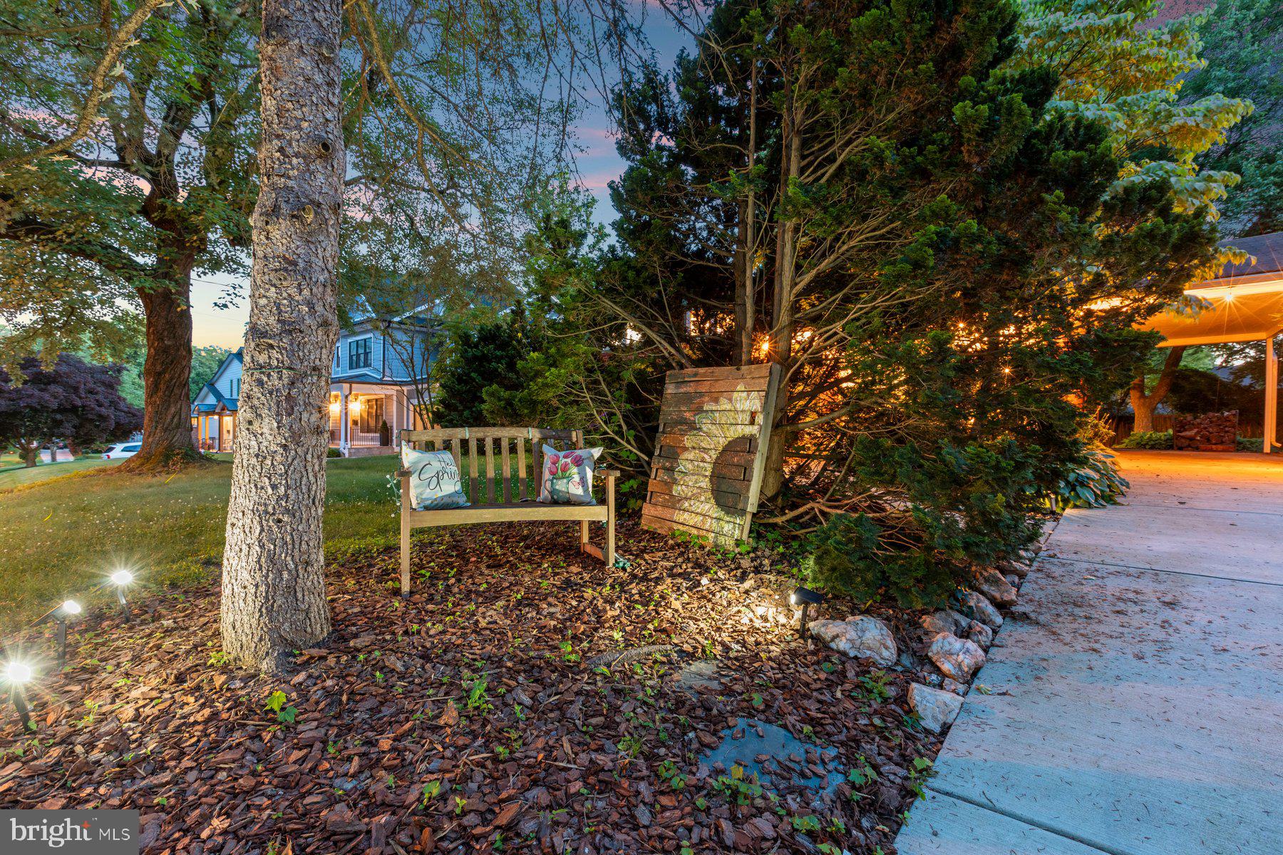 9706 Brixton Ln