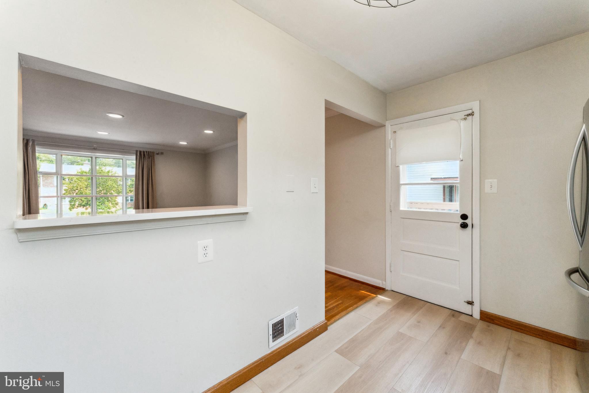 12112 Putnam Rd