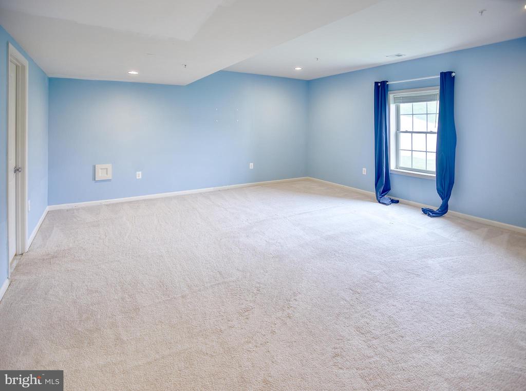 1105 VERBENA CT