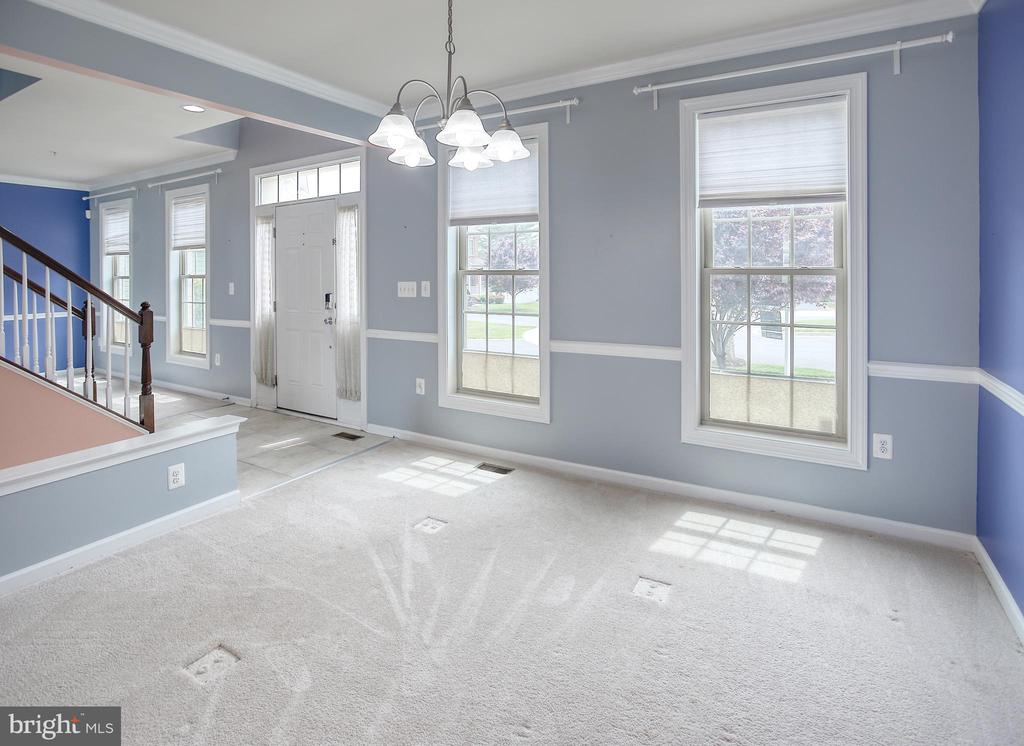 1105 VERBENA CT