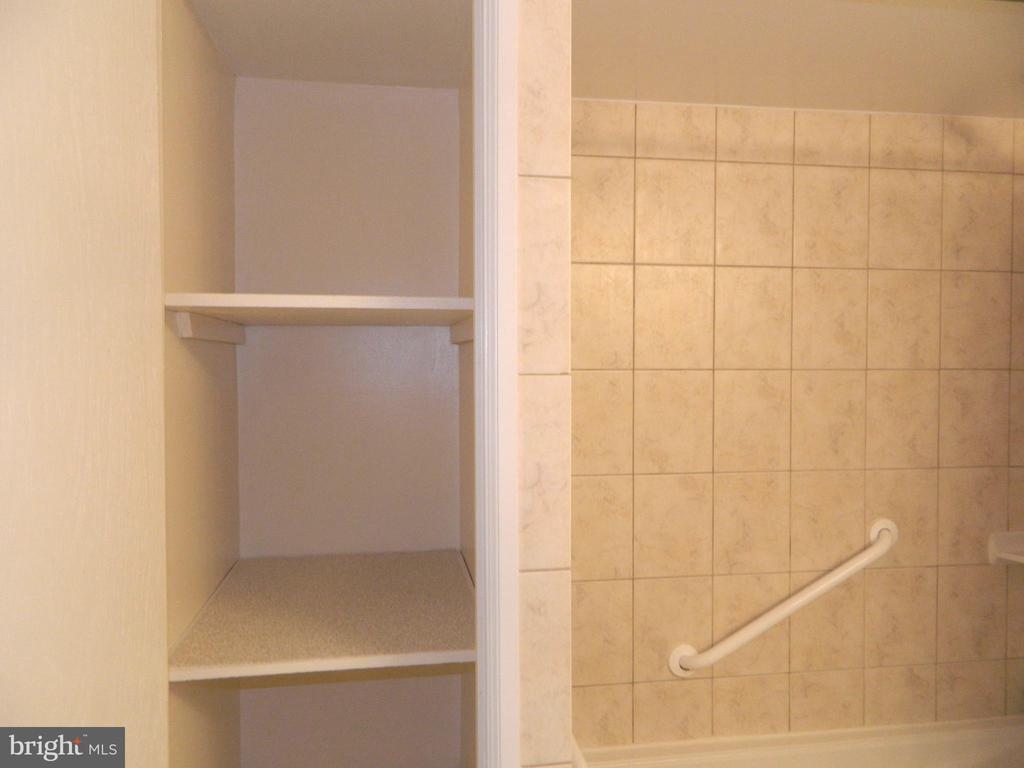 2800 Vixen Ln