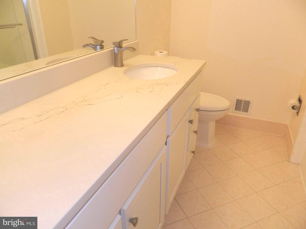 2800 Vixen Ln