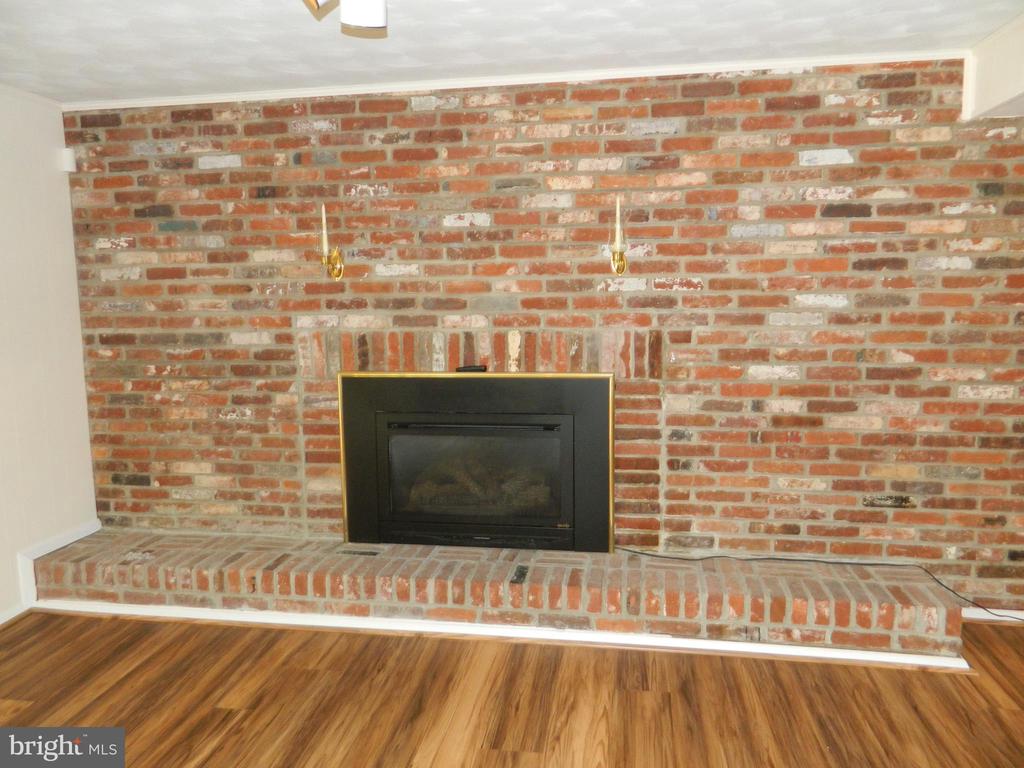 2800 Vixen Ln