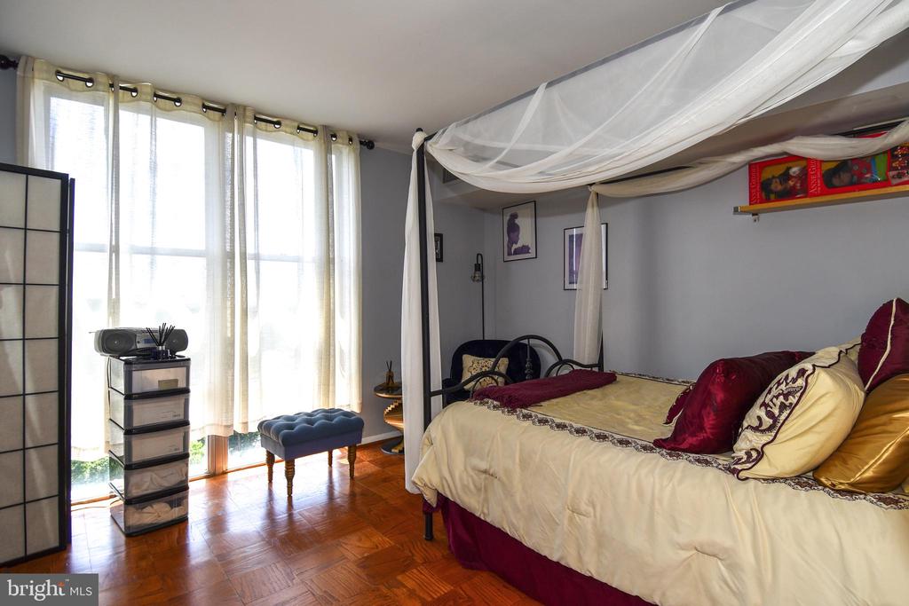 9039 Sligo Creek Pkwy #1814