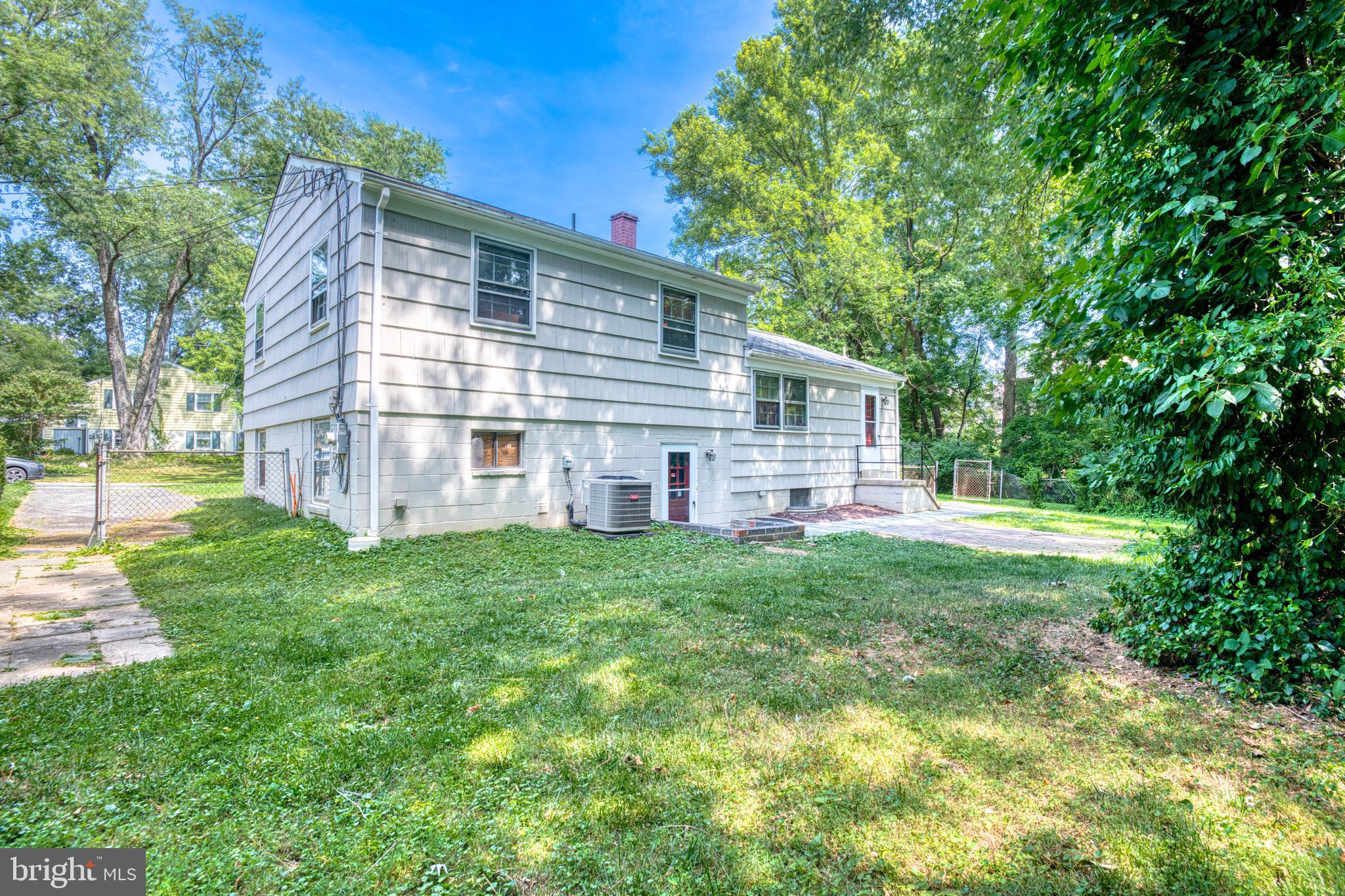 11100 Woodson Ave
