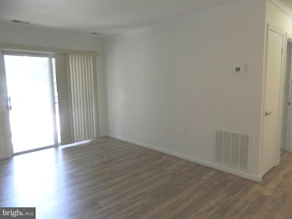 18302 Streamside Dr #201