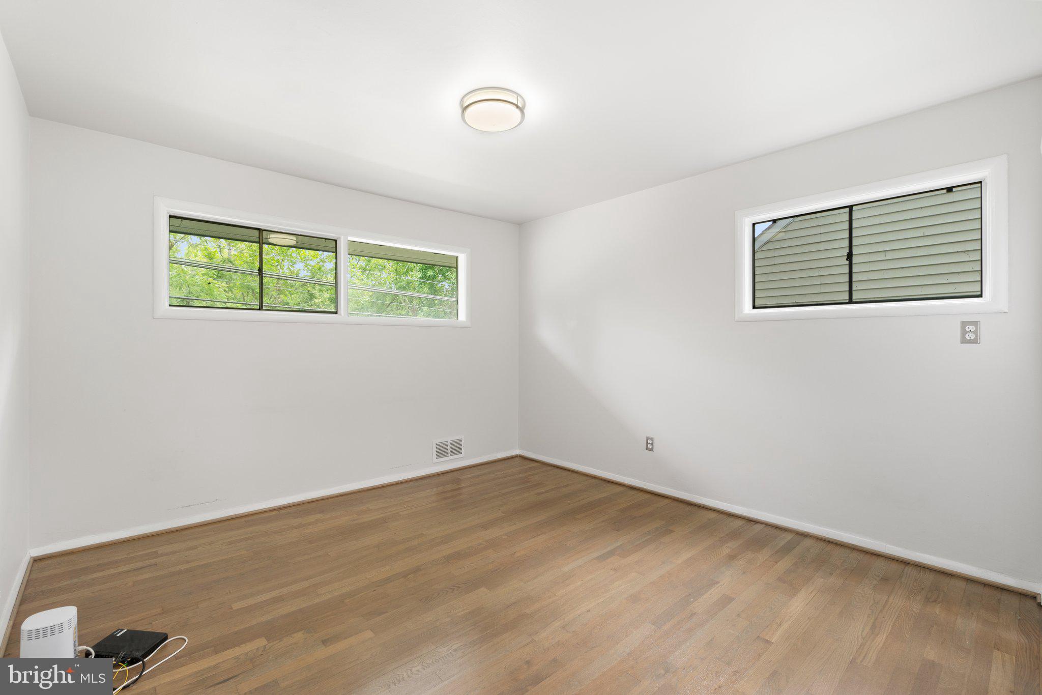405 RITCHIE PKWY