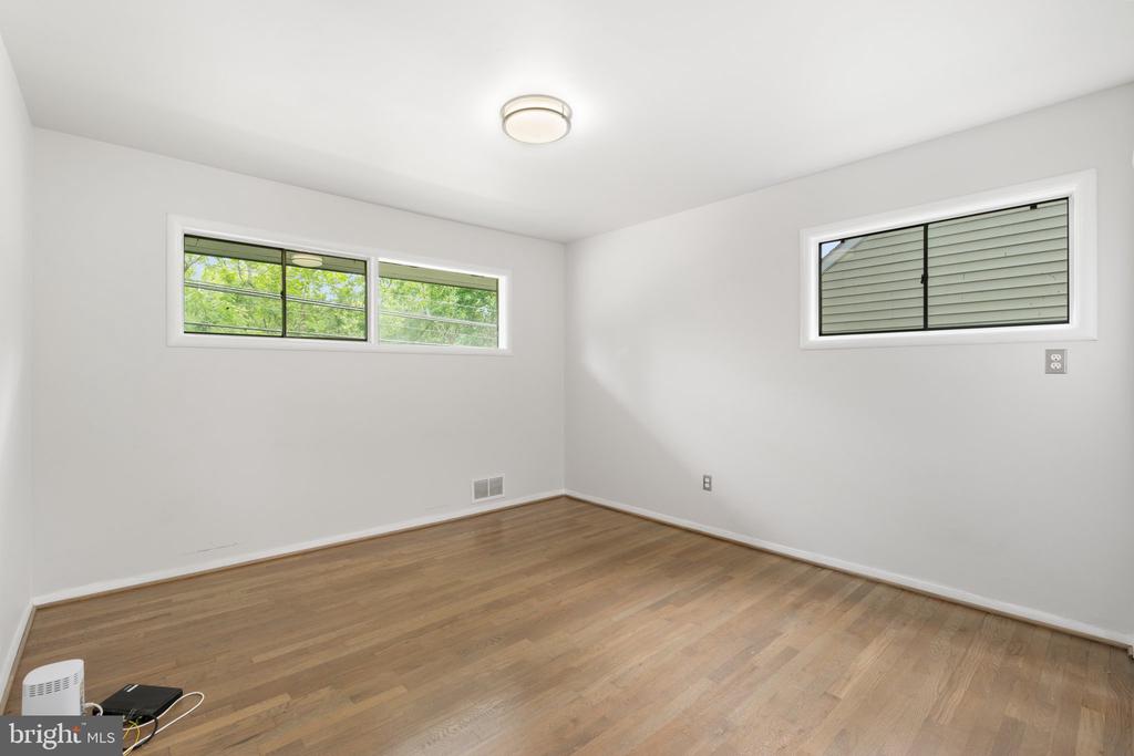 405 RITCHIE PKWY
