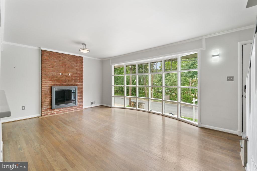 405 RITCHIE PKWY