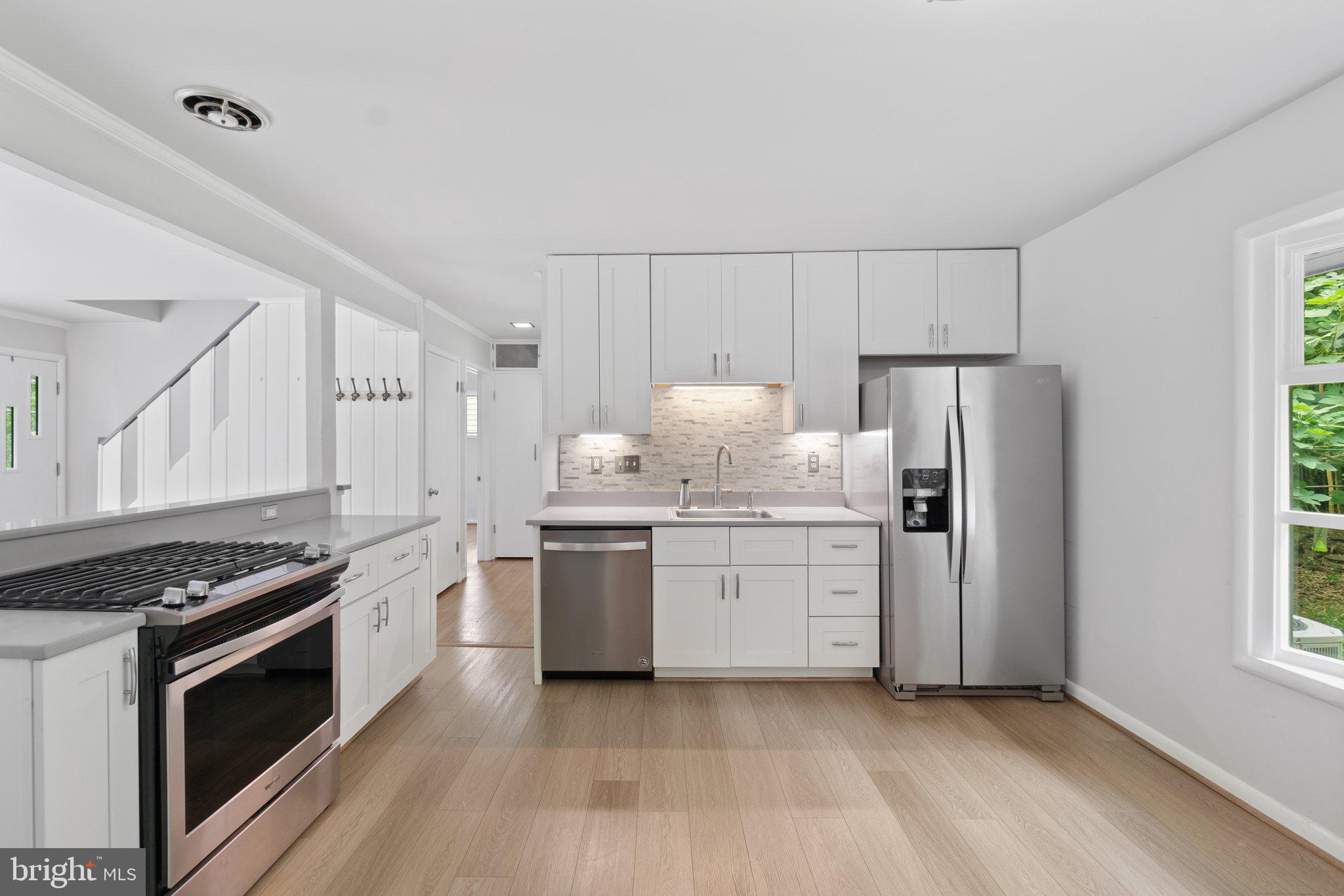 405 RITCHIE PKWY