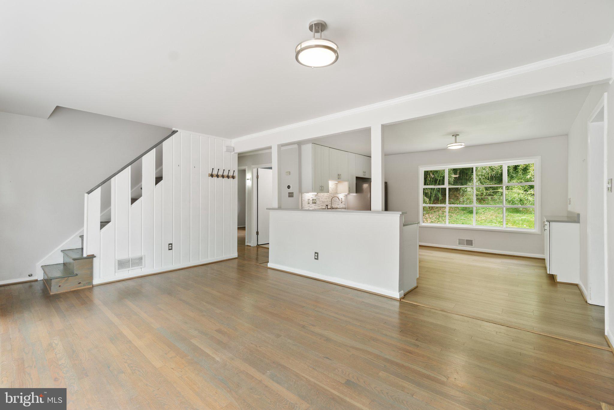 405 RITCHIE PKWY