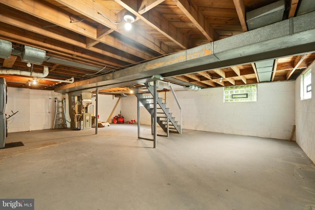 405 RITCHIE PKWY