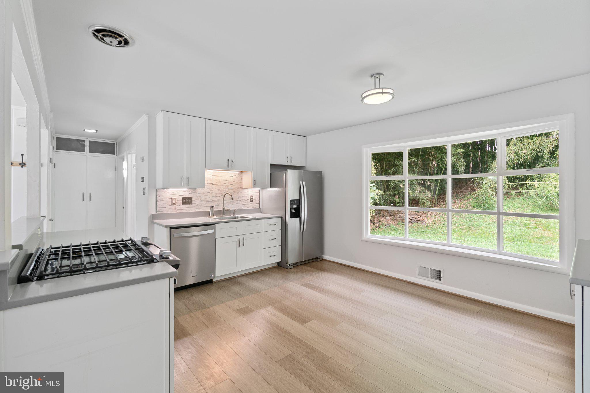 405 RITCHIE PKWY