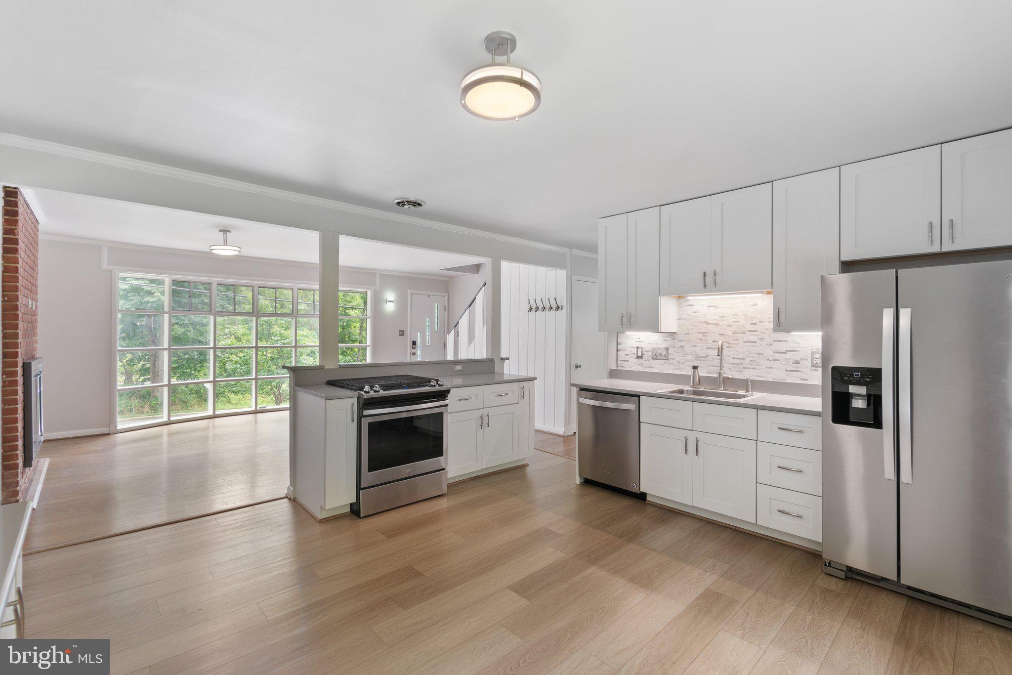 405 RITCHIE PKWY