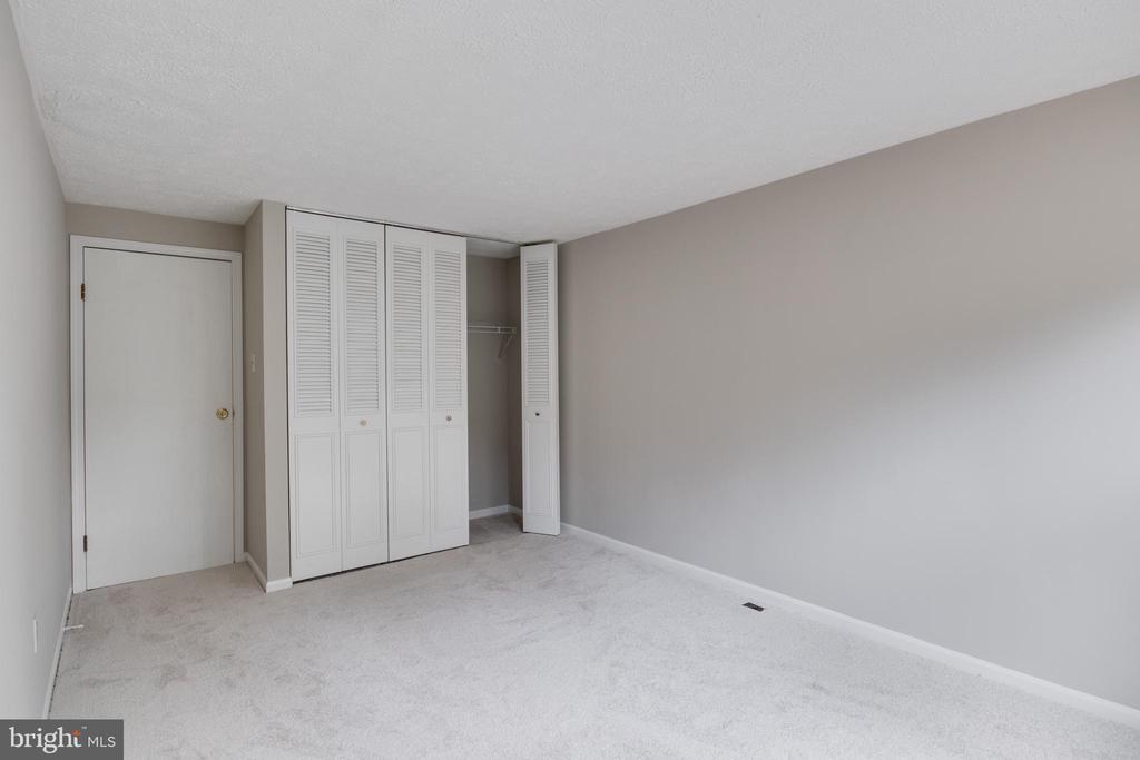 13439 Whitechurch Cir