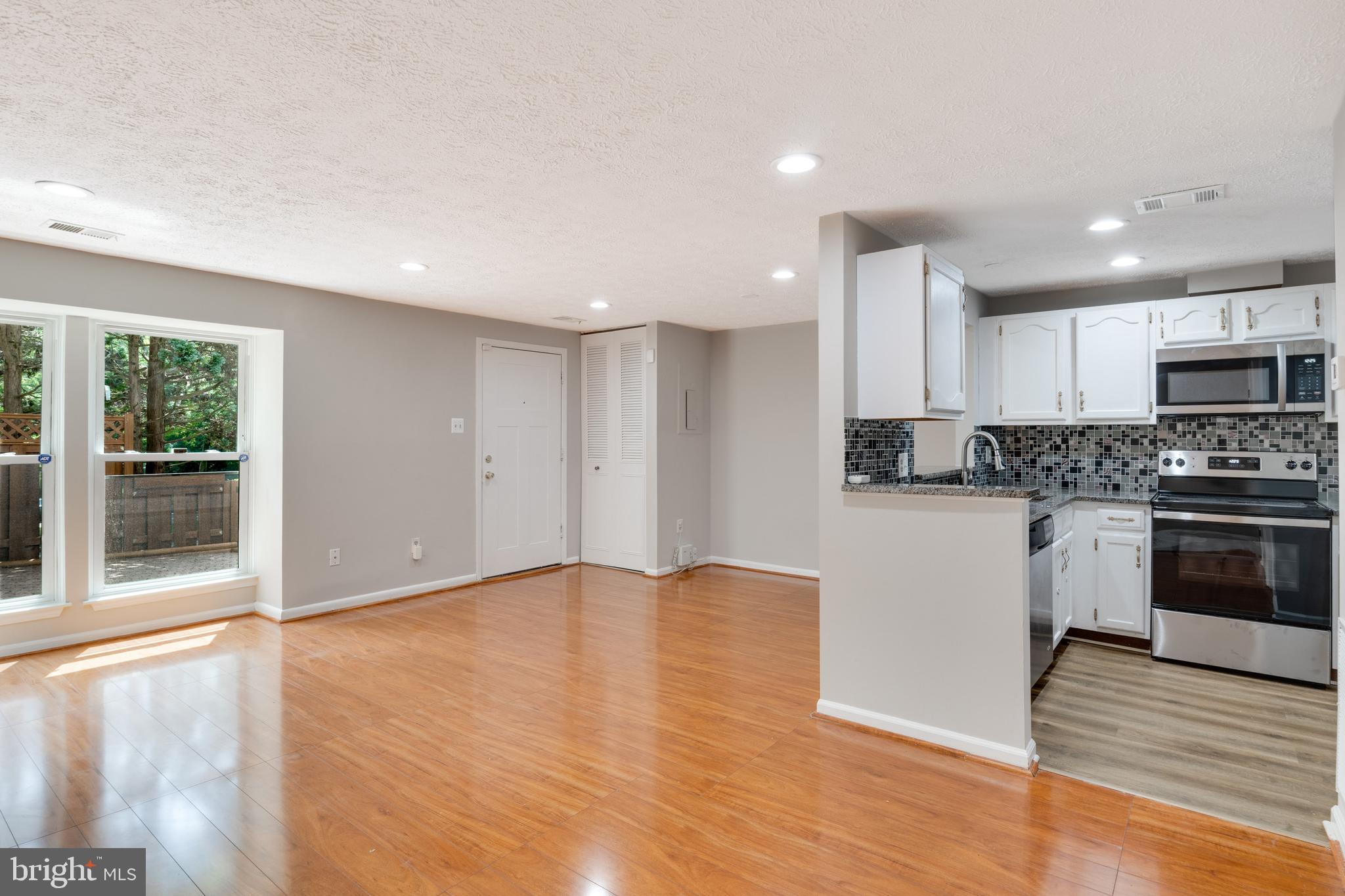 13439 Whitechurch Cir