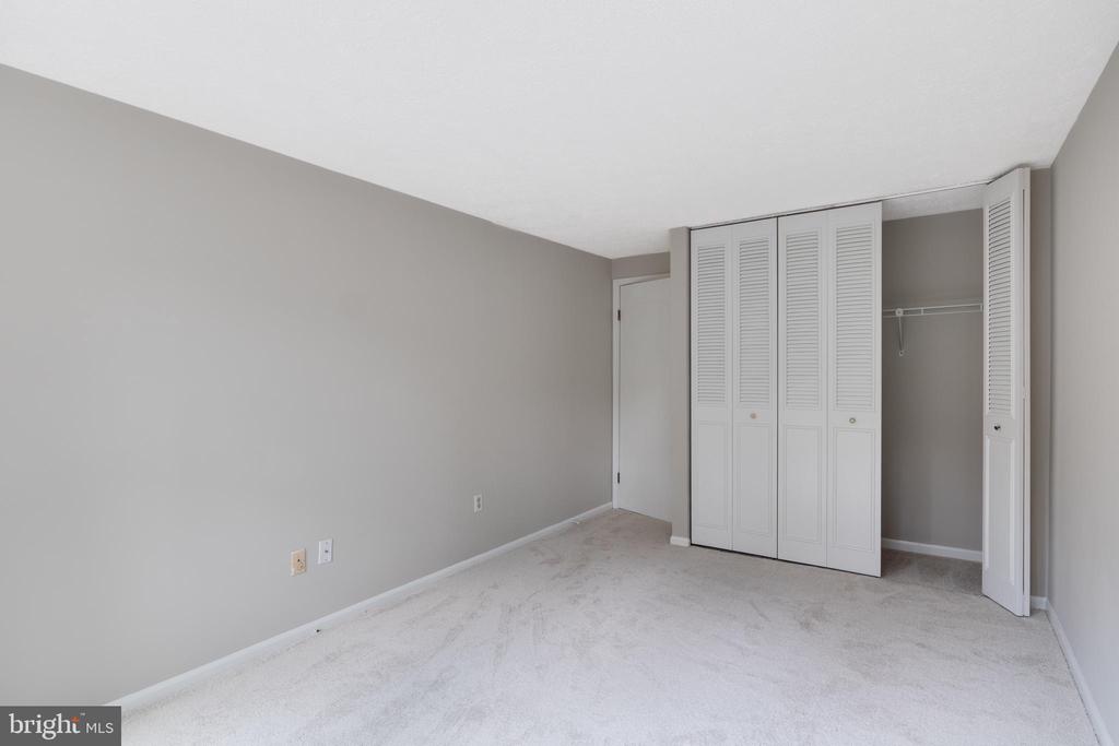 13439 Whitechurch Cir
